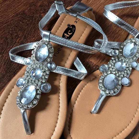 Rue21 Sandal with Silver Jewels M (7/8) - Picture 5 of 6
